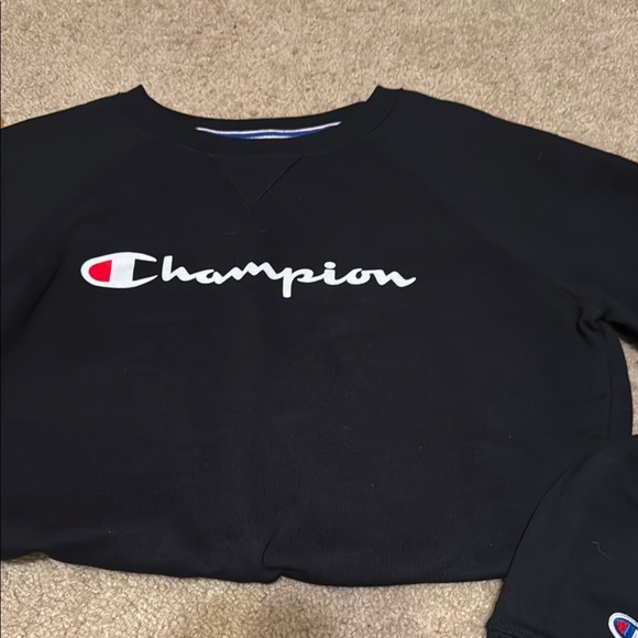 Champion Tops - Champion Black Sweatshirt